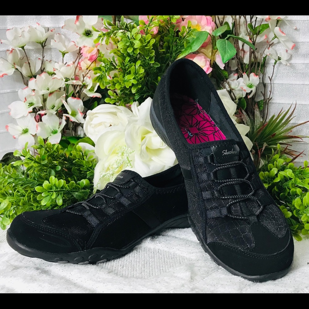 🐾SKECHERS TENNIS SHOES🐾